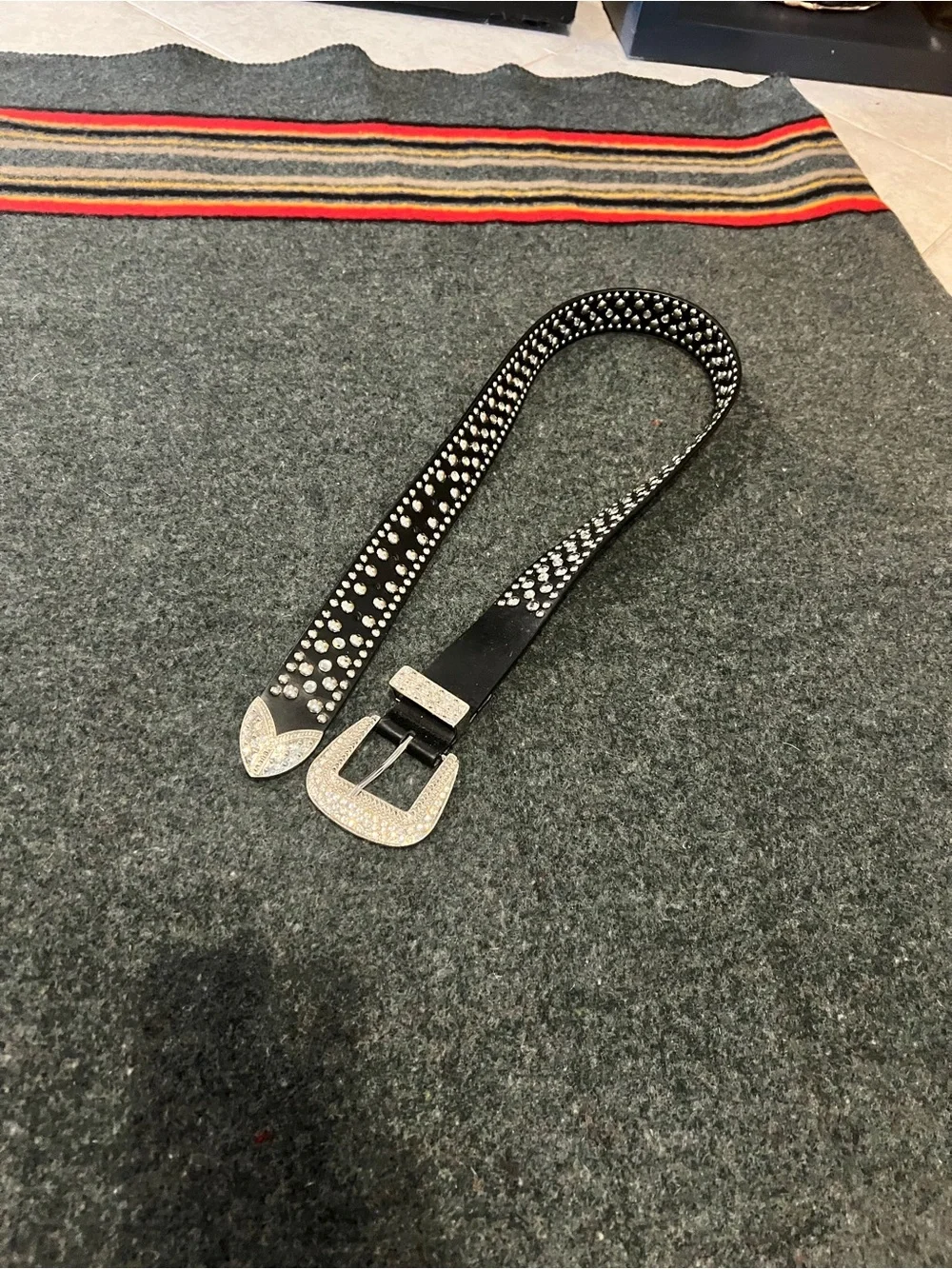 N/A stylish black